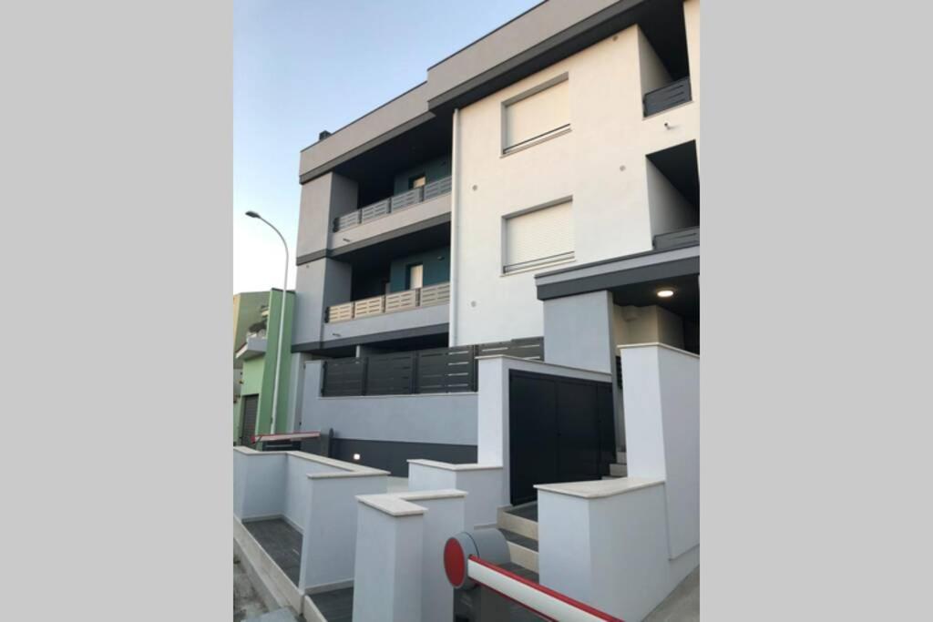 Nuovo Appartamento Elegante,Curato Nei Dettagli Decimomannu Exterior photo
