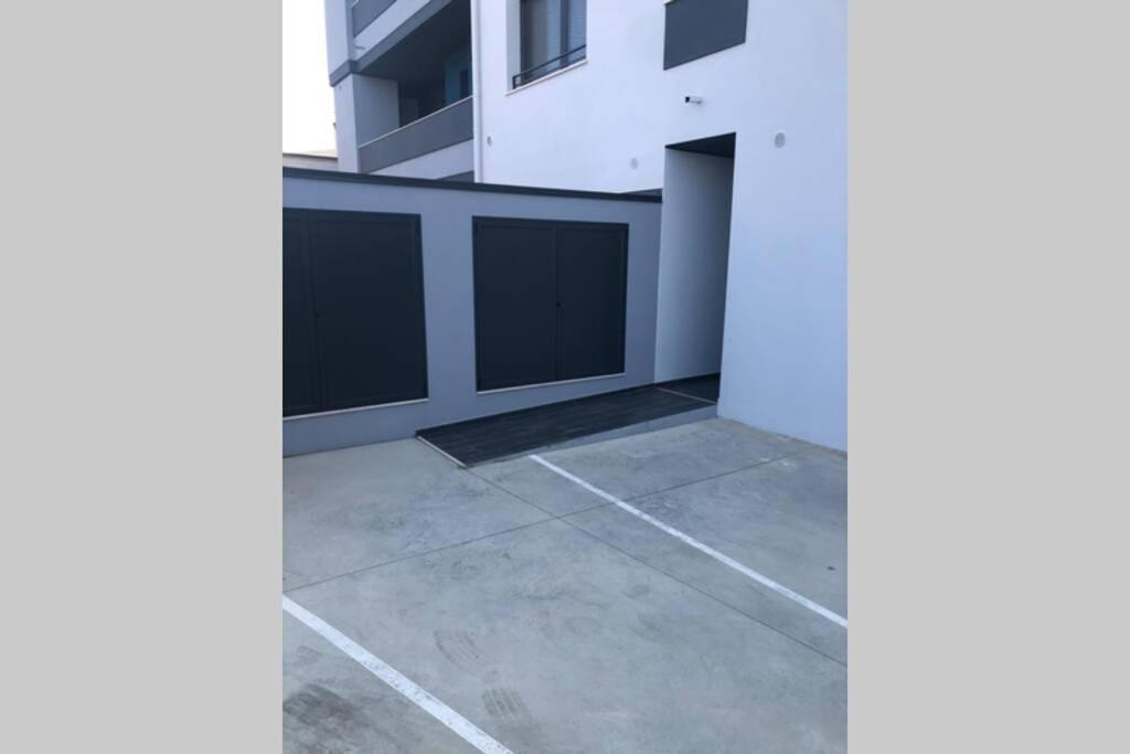 Nuovo Appartamento Elegante,Curato Nei Dettagli Decimomannu Exterior photo